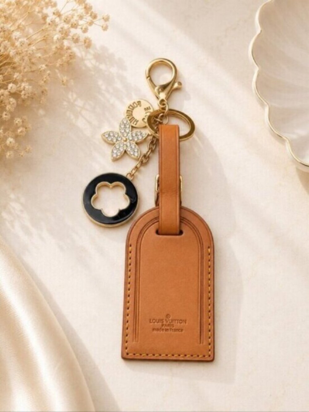 Authentic Louis Vuitton Luggage tag with Unbranded Keychain, Keycharm